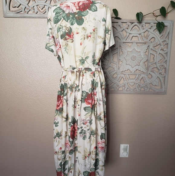 Floral Dress - Picture 13 of 15
